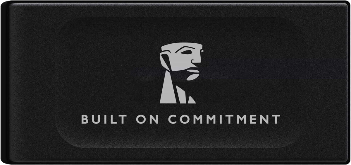 Внешний жесткий диск SSD 2Tb Kingston (SXS1000/2000GA)